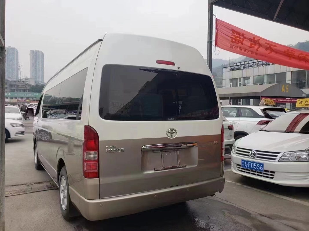 2018 Mini autobús usado asientos del año 13 con motor delantero Toyota Hiace Bus con techo alto