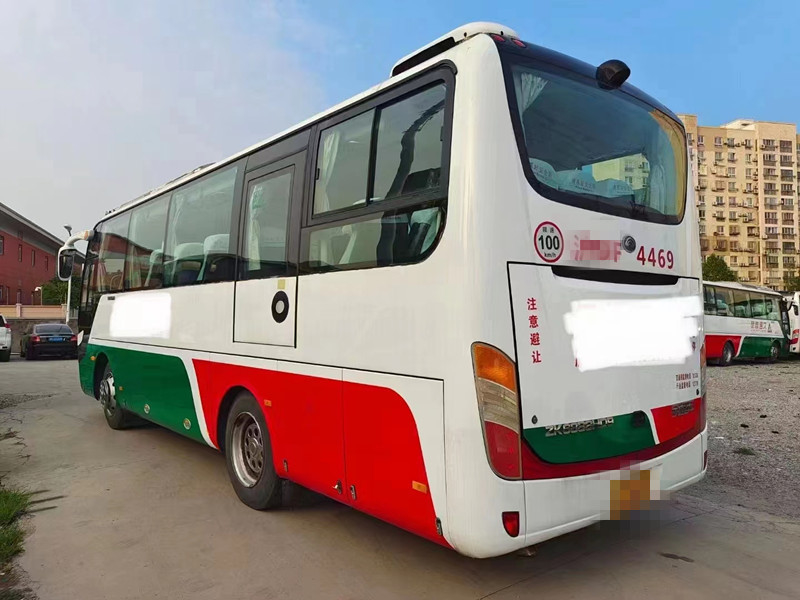 2015 motores diesel usados ​​Seater del autobús de coche del autobús ZK6888 de Yutong del año 37 para el transporte