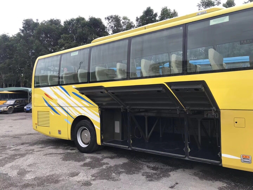 La mano utilizó en segundo lugar la ciudad del motor diesel del autobús del pasajero de Yutong Rhd Lhd que viajaba 170 kilovatios