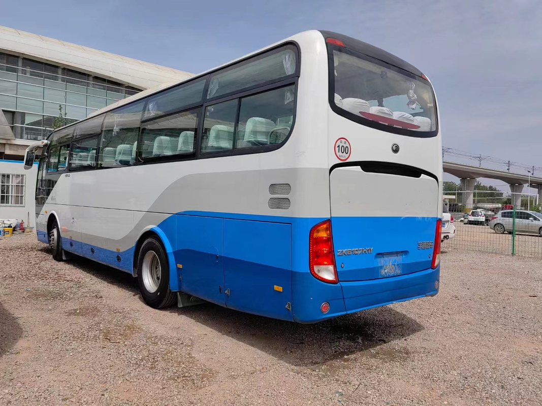 La sola puerta ZK6107 utilizó la impulsión de la mano izquierda del pasajero de los asientos de Bus 47 del coche de Yutong