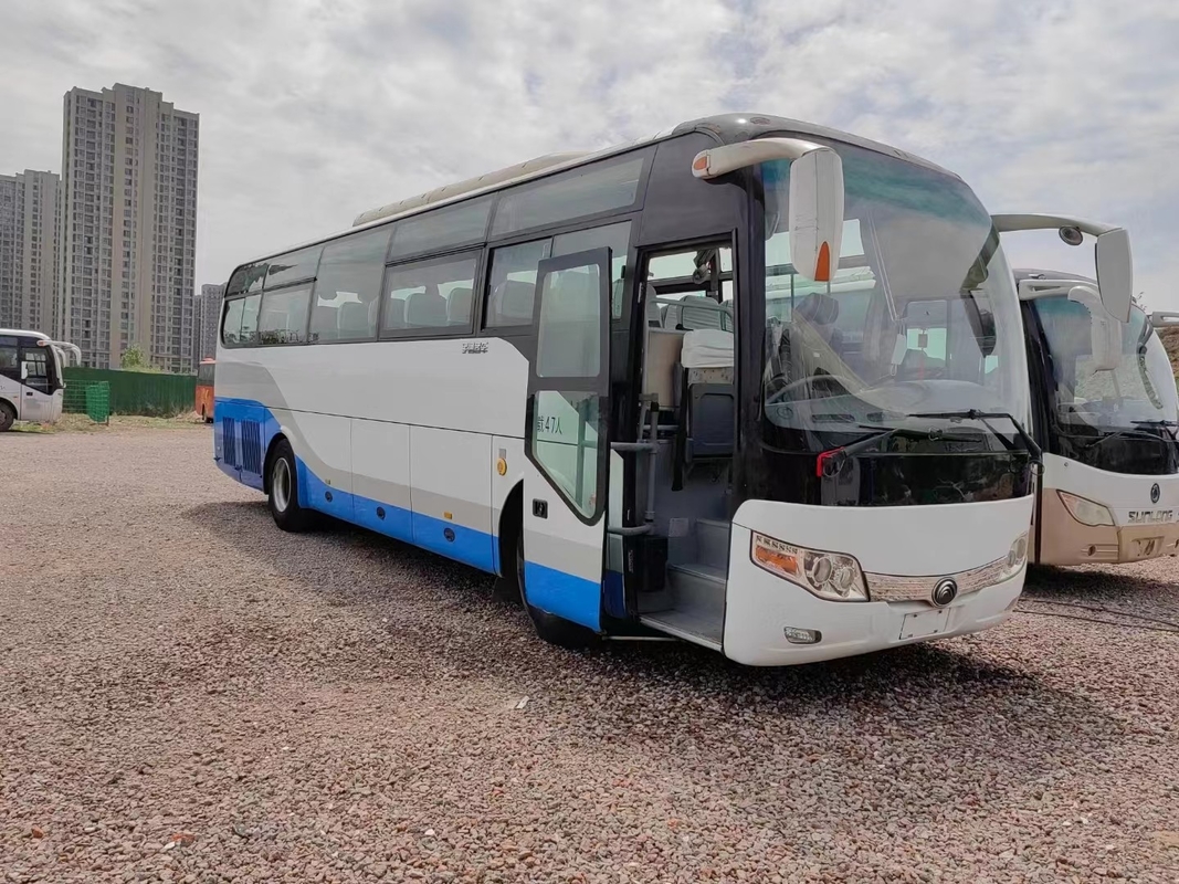 La sola puerta ZK6107 utilizó la impulsión de la mano izquierda del pasajero de los asientos de Bus 47 del coche de Yutong