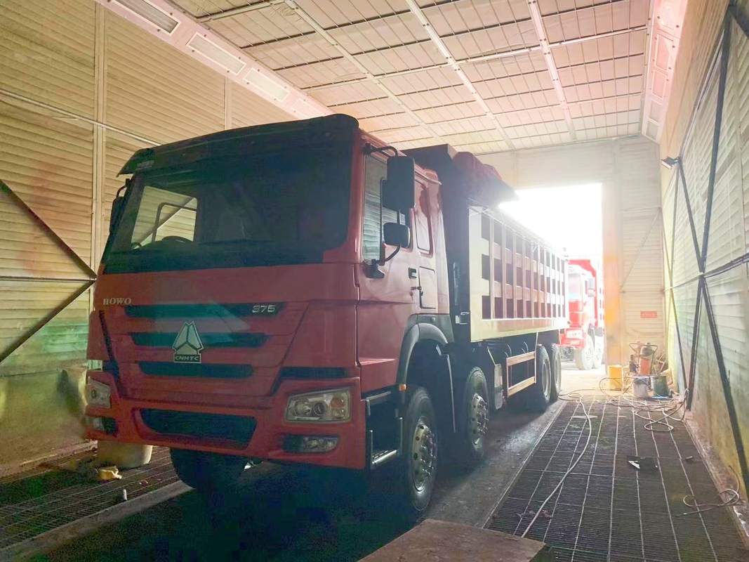 El anuncio publicitario usado acarrea el cuerpo de dirección correcto del camión 371hp del camión volquete 8*4 de HOWO los 7.3*2.45*1.5m