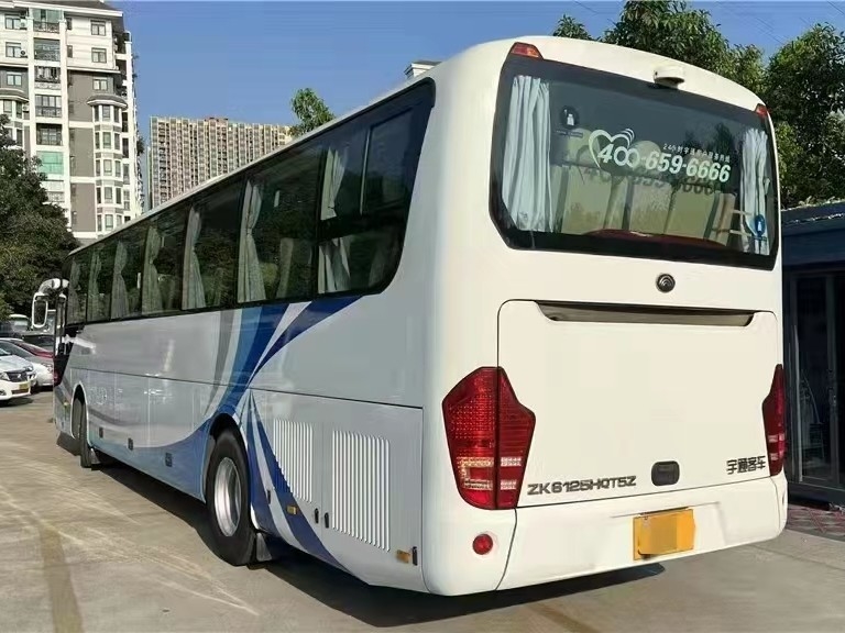 el autobús usado Yutong 55seater del tránsito utilizó la suspensión del airbag de las puertas dobles del autobús ZK6125 de rv