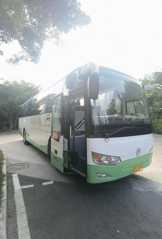 Autobús diesel del euro 3 de lujo del transporte del pasajero de Rhd Lhd de los asientos de Bus Used Kinglong 50 del coche