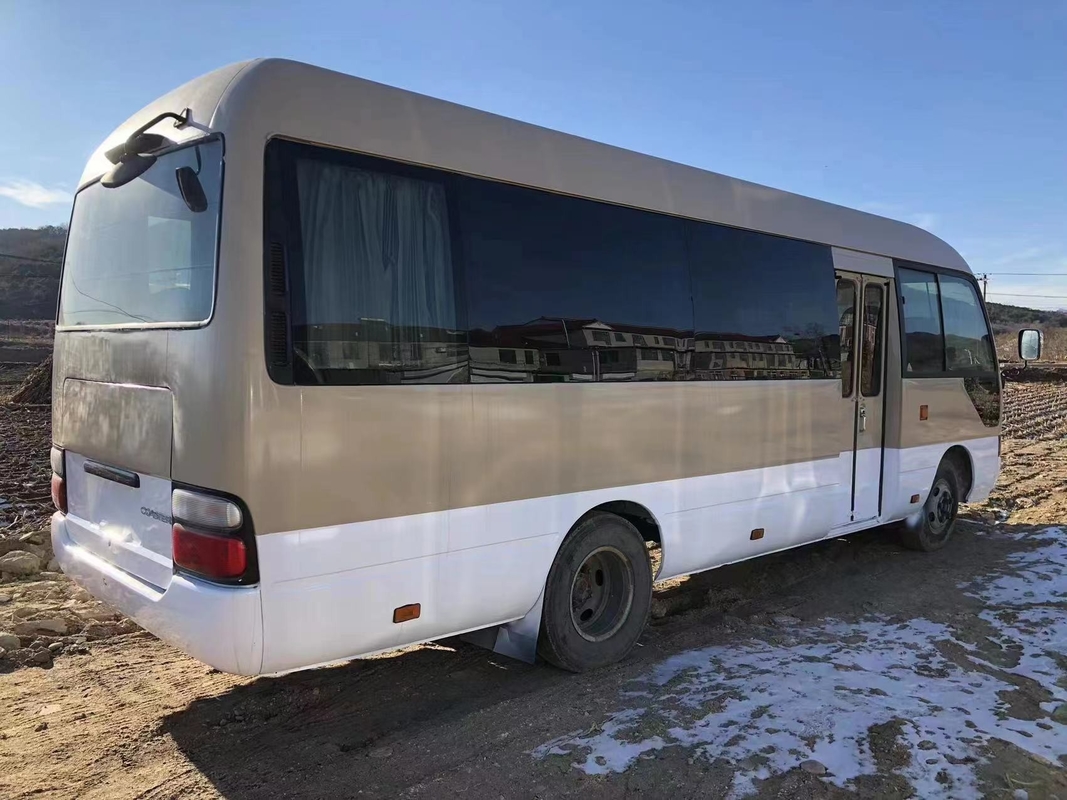 La mano izquierda usada del autobús del práctico de costa de Toyota conduce el mini autobús del práctico de costa diesel de toyota en venta