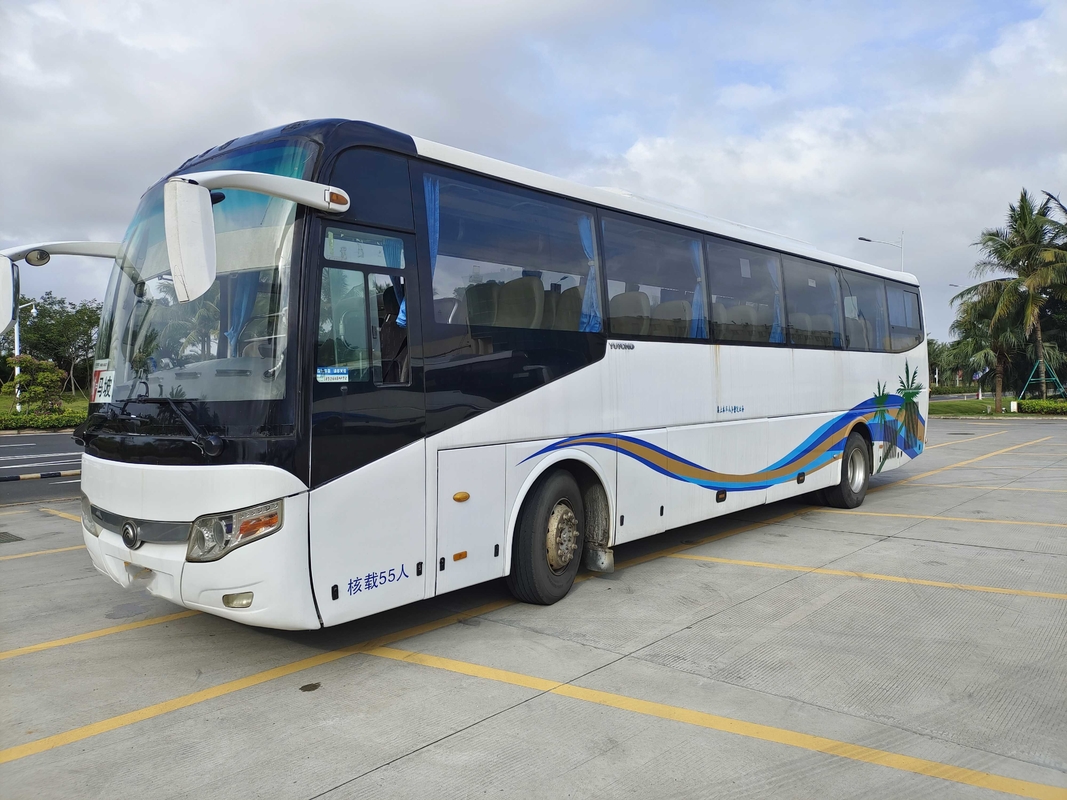 La 2da mano de 55 asientos transporta el autobús del transporte de la marca de Yutong para los coches posteriores diesel del motor de África