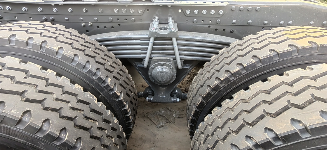 El camión volquete comercial usado de HOWO utilizó los camiones diesel 6*4 LHD/RHD 371/375hp