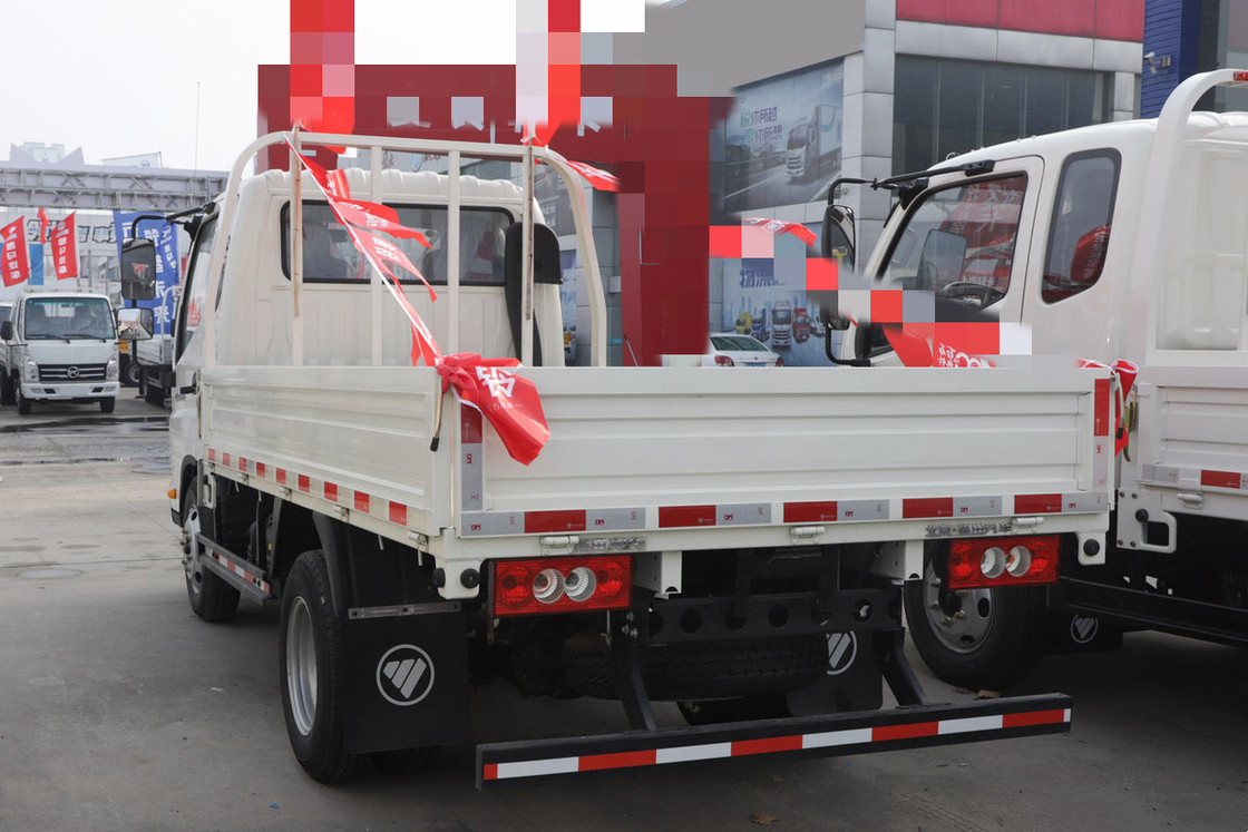 Del camión de la descarga 132hp nuevos Tipper Tipping Left Hand Drive Foton camiones ligeros usados del camión volquete 4x2