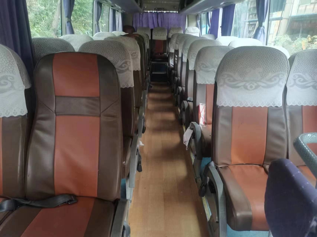 El autobús usado los asientos usado ZK6888 de Yutong del autobús 39 del tránsito utilizó el autobús de la ciudad para el transporte