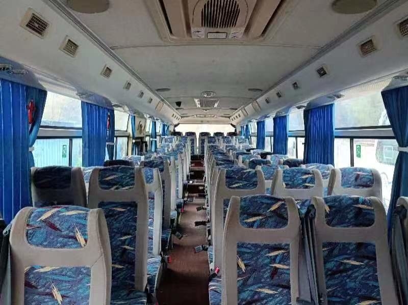 El autobús y el coche usados 2016 años utilizaron el autobús de lujo de Seater del precio 60 del autobús del autobús de Yutong ZK6115