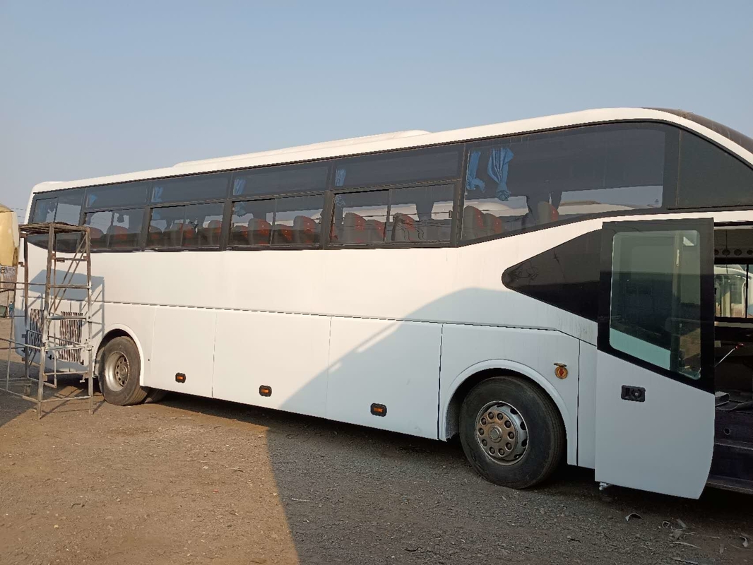 Los autobuses de lanzadera del aeropuerto 55 Yutong usado los asientos ZK6127 utilizaron al coche Bus los coches del aeropuerto de 2016 años