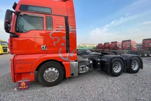 Cilindros diesel usados del modo seis de la impulsión del camión 540hp 6×4 del tractor de Sinotruck Sitrak de los camiones en línea