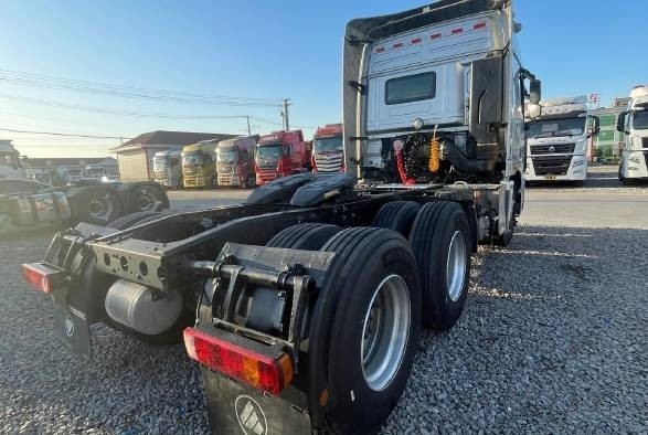 Los segundos remolques 6X4 460hp Max Trailer Mass 40t de la herramienta de mano utilizaron la cabeza del tractor de Foton BJ4259