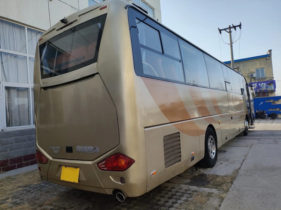 Puertas dobles usadas del motor de Yuchai del autobús del viaje 53 asientos 12 metros en segundo lugar de la mano de autobús LCK6125 de Zhongtong