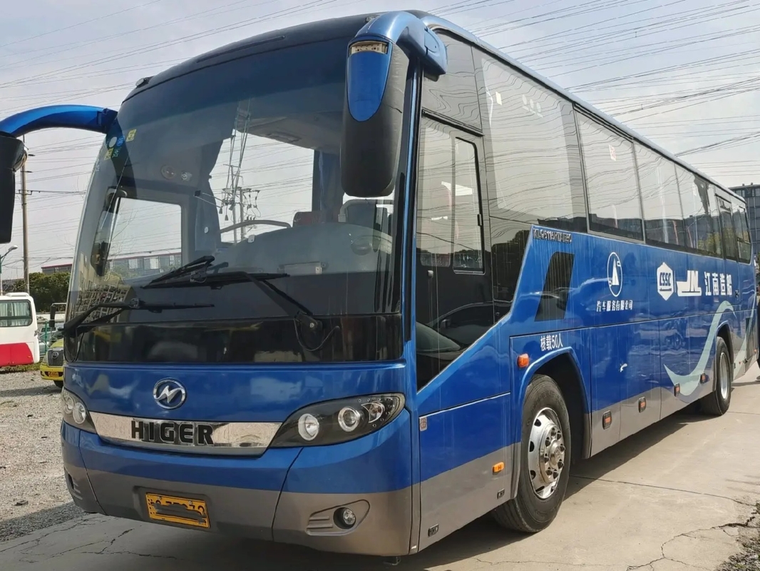 Mano usada un KLQ6115 más alto de la puerta LHD/RHD 2do del compartimiento de equipaje de los asientos del motor 50 de Weichai del autobús del MCI sola