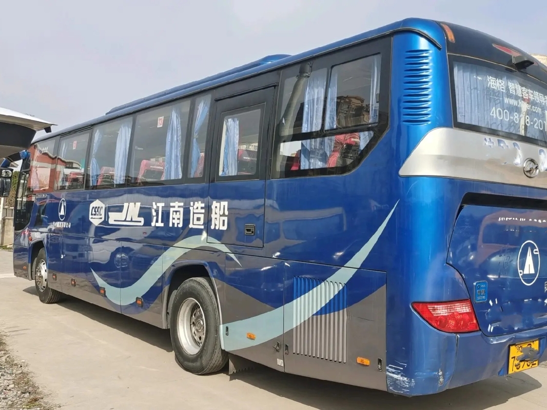 Mano usada un KLQ6115 más alto de la puerta LHD/RHD 2do del compartimiento de equipaje de los asientos del motor 50 de Weichai del autobús del MCI sola