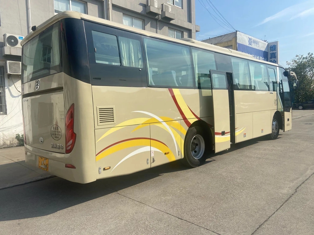 Asientos usados del motor 46 de Yuchai de la ventana del lacre de Bus Middle Door del coche dragón de oro XML6102 de la 2da mano de 2018 años