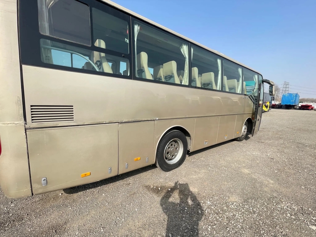El motor viejo de la parte posterior de la transmisión manual LHD de los asientos de Bus 37 del coche utilizó el aire acondicionado de oro del dragón XML6857