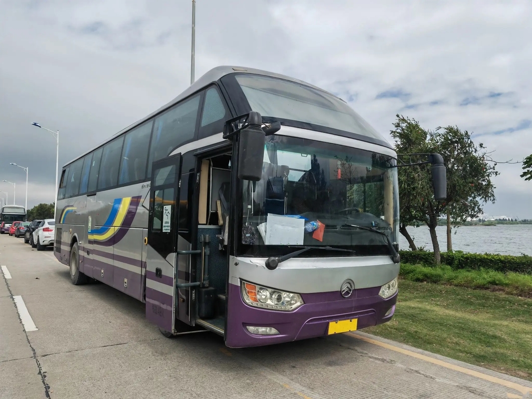 Motor medio de Yuchai del aire acondicionado de los asientos de la puerta 49 del autobús del motor diesel 11 metros de dragón de oro usado XML6112