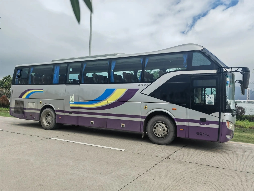 Motor medio de Yuchai del aire acondicionado de los asientos de la puerta 49 del autobús del motor diesel 11 metros de dragón de oro usado XML6112