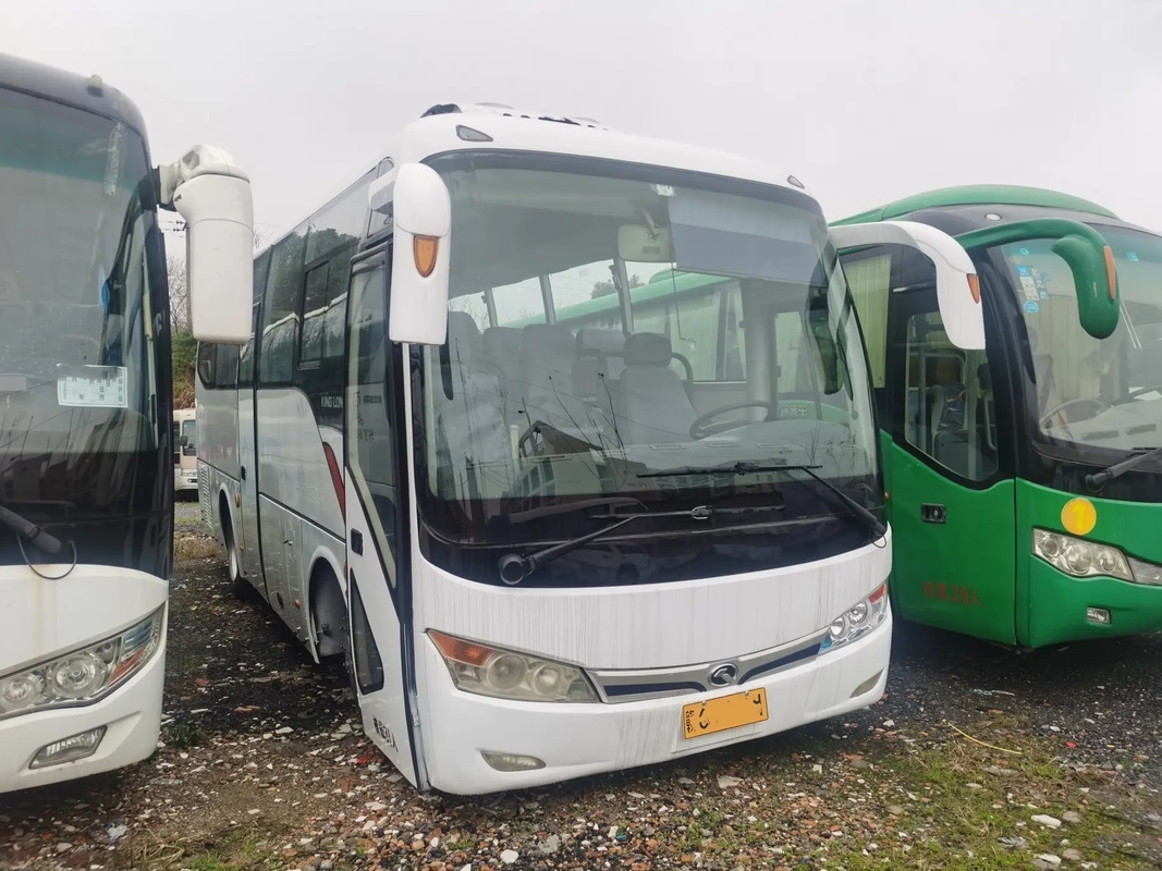 Asientos diesel usados del motor 31 de Yuchai de la transmisión manual del autobús que sellan el 2do autobús XMQ6802 de Kinglong de la mano de la ventana