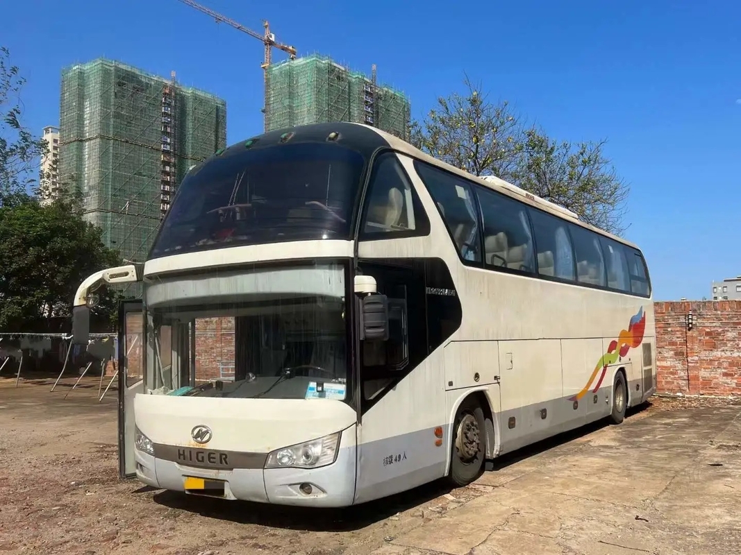 Mano usada un KLQ6122 más alto del EURO IV medio de la puerta del aire acondicionado del freno de disco de los asientos del autobús y del coche 49 segundo