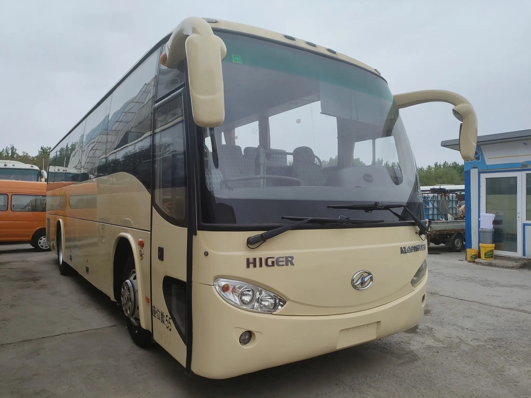 El autobús usado KLQ6116 del MCI utilizó motor de aislamiento más alto de Yuchai de la puerta de los asientos de la ventana 55 un solo 10,5 metros