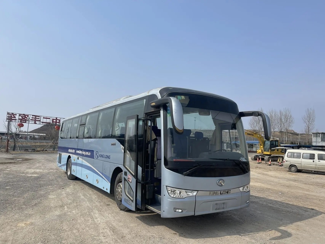 el 2do autobús de la mano 2016 años utilizó el motor azul claro de Yuchai de los asientos del color 48 del autobús XMQ6120 de Kinglong 12 metros
