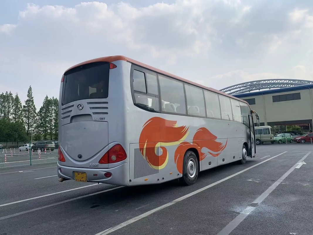 Coche Second Hand III EURO 55 asientos que sellan el autobús usado motor XMQ6126 de Yuchai Kinglong de los cilindros de la ventana seis