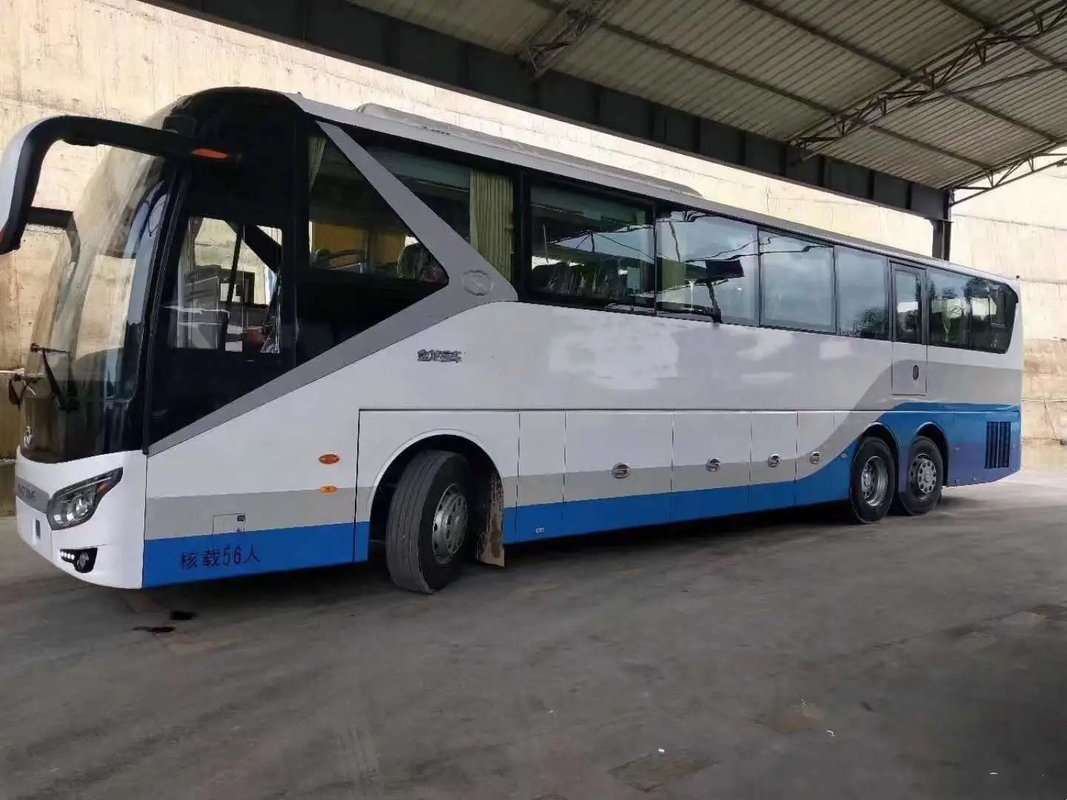El aire/acondicionado raro grande de los asientos del motor 375hp 56 del compartimiento de equipaje del autobús de la segunda mano utilizó el autobús XMQ6135 LHD/RHD de Kinglong