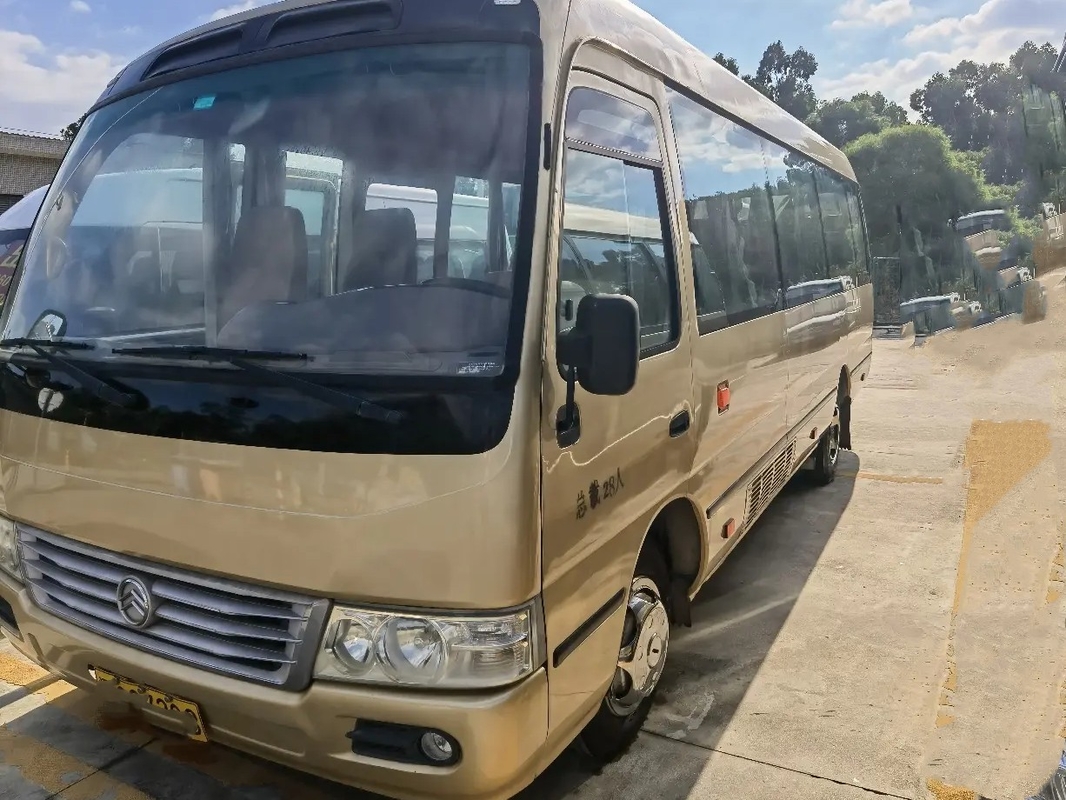 Los pequeños asientos usados Front Engine del autobús 28 7 metros ventilan el dragón de oro XML9729 del peso en vacío 150hp de Conditoner 5250kg