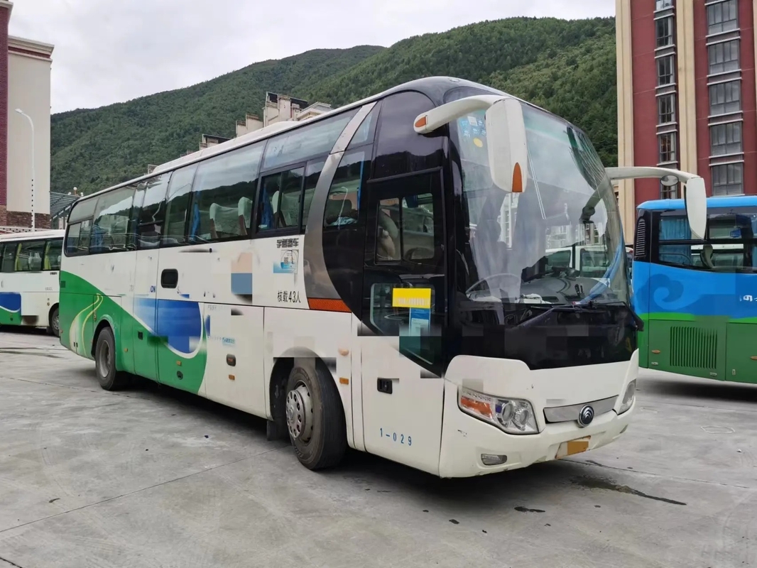 Autobús usado ZK6110 LHD/RHD de Yutong de la mano del motor 310hp 2do de Yuchai de la suspensión del saco hinchable del EURO IV de los asientos del coche 43 del autobús