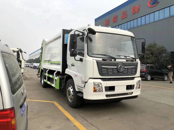 Camiones diesel usados 8 metros del ³ 10m de cargamento de la capacidad de Dongfeng de compresor largo RHD de la basura