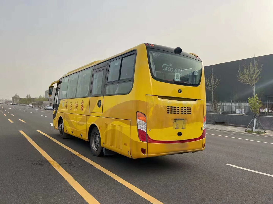 Los autocares usados 35 asientos transporte de larga distancia de la puerta del pasajero de Singl de 2015 años utilizaron el autobús ZK 6808 de Youngtong