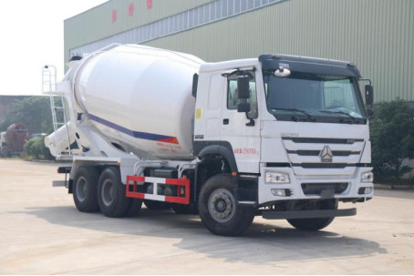 EURO concreto usado IV del camión del mezclador de cemento del modelo LHD Sinotruck Howo de la impulsión de los camiones 6×4 que carga 8 toneladas