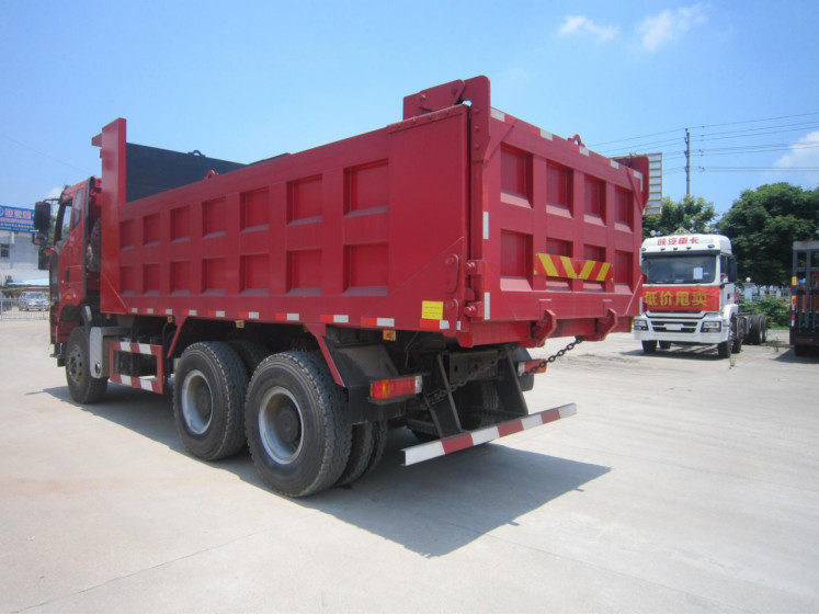 Cilindros planos usados FAW Tipper Truck RHD del estándar de emisión del EURO II de la cabina del modo de la impulsión de los camiones volquete 6×4 6