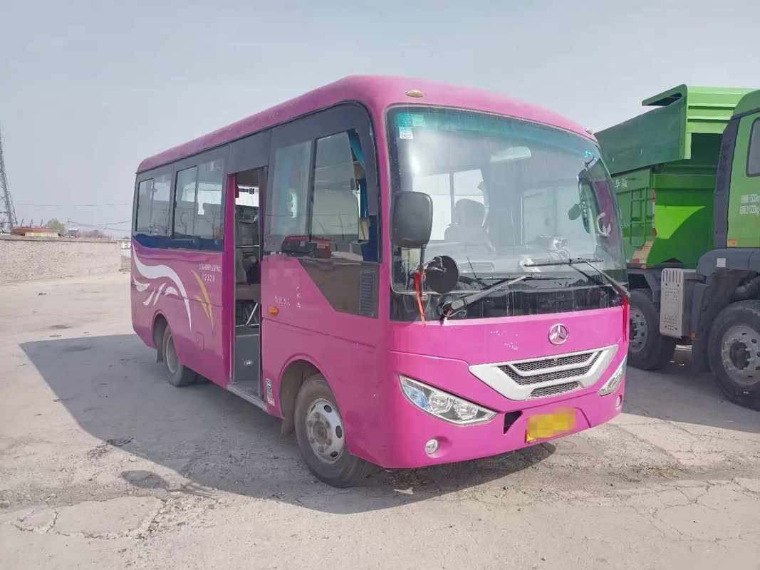 Las furgonetas usadas Front Engine 19 de la lanzadera asientan la puerta plegable que resbala el 2do autobús JMV6609 de la mano JMC de Windows RHD/LHD Isuzu Engine