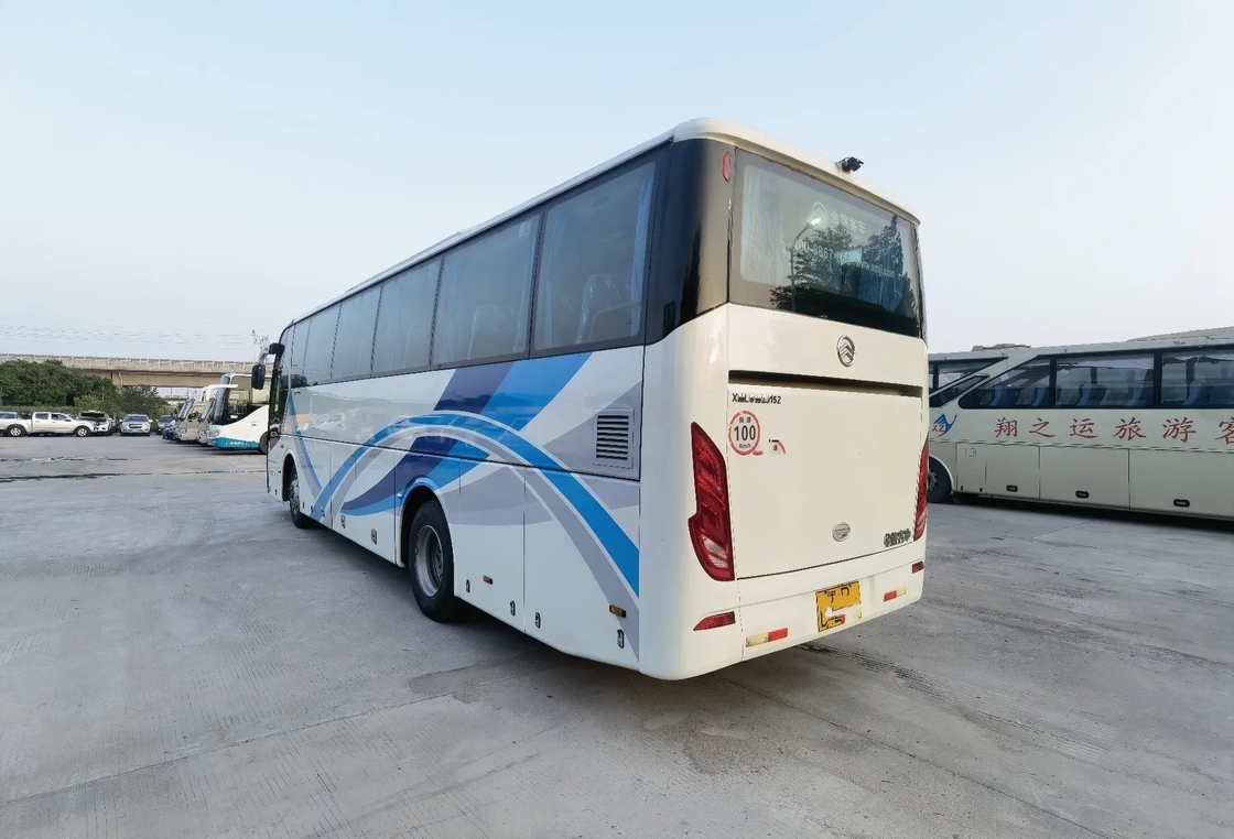 Autobús usado del viaje asientos medios de la puerta 47 del pasajero de 2017 años que sellan el dragón de oro XML6102 del motor de Yuchai de la ventana