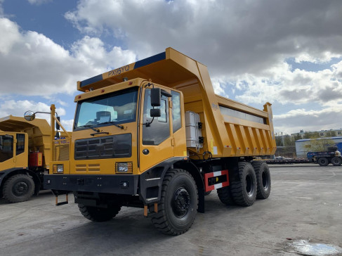 Taxi de fuselaje ancho minero de la compensación de la caja de cambios del camión volquete PX95 de Weichai del motor 530hp 6×6 del reversible lleno RÁPIDO de la impulsión
