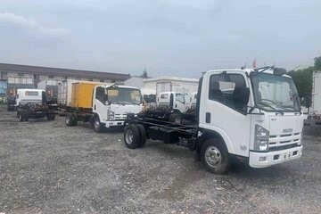 Carga usada de ISUZU Lorry Truck Multi Leaf Springs de los camiones de luz 10 toneladas de la mano izquierda de la impulsión de la luz de camión del cargo