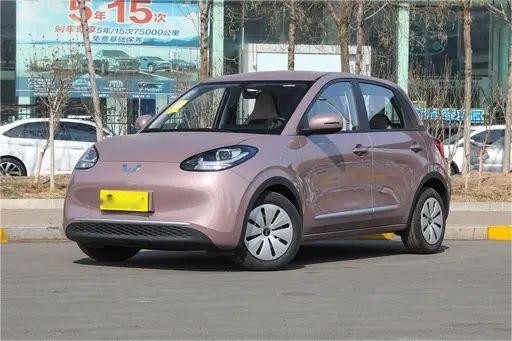 Nuevos vehículos de energía Ute Wuling Bingo 203KM 2023 Modelo 5 asientos 4 metros de largo