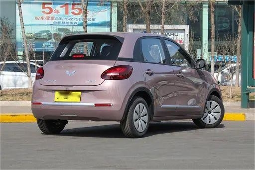 Nuevos vehículos de energía Ute Wuling Bingo 203KM 2023 Modelo 5 asientos 4 metros de largo