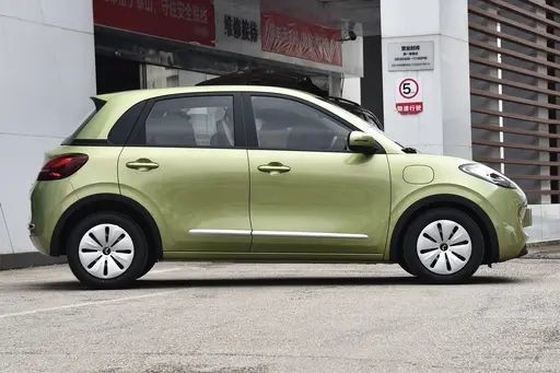 Vehículos usados de nueva energía Wuling Bingo 333KM 2023 Modelo Aurora Verde Color