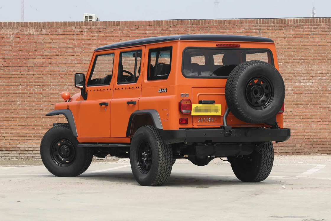 Venta de SUV BAW 4*4 Conducción en modo 6 velocidades con transmisión manual Motor de aceite fuera de carretera