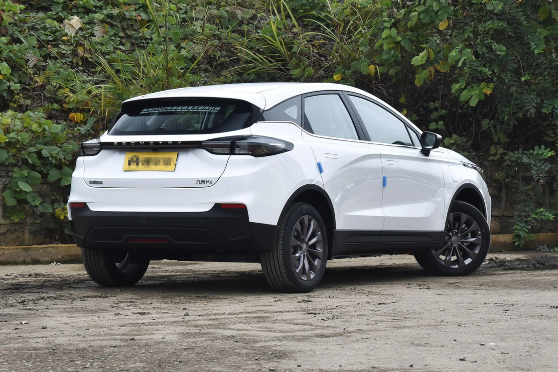 Nuevos coches eléctricos Geely Atlas M6 Modelo 5 asientos 450 km de larga distancia duración de la batería