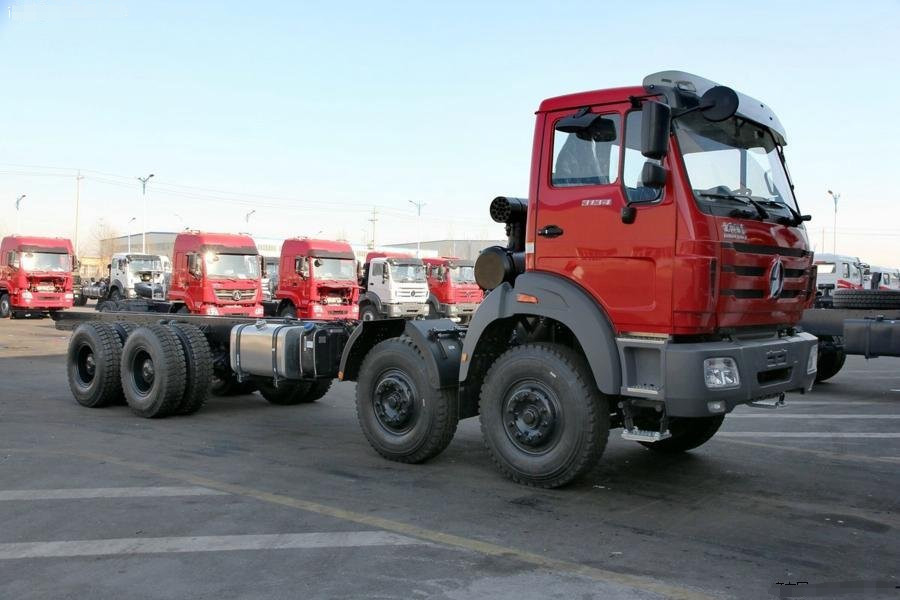 Camiones de carga usados Beiben 8*4 modo de conducción 240hp motor Weichai de trabajo pesado