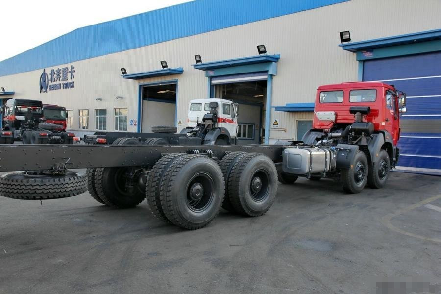 Camiones de carga usados Beiben 8*4 modo de conducción 240hp motor Weichai de trabajo pesado
