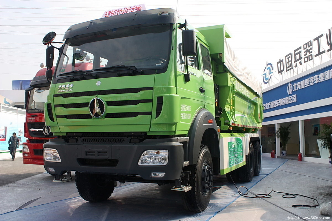 6*4 Modo de conducción Camiones de construcción usados Beiben 336hp Dirección izquierda Euro 4 Cabina plana