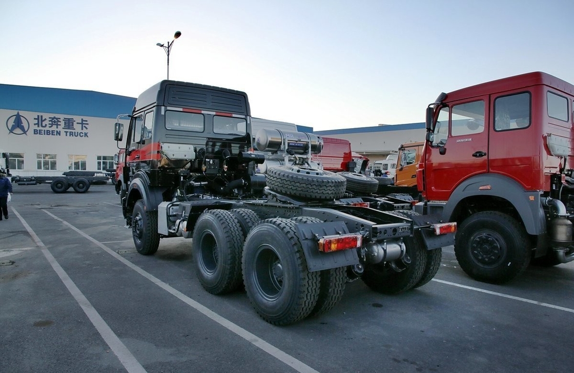 6x4 camión tractor usado Beiben cabeza de tractor 336hp techo alto LHD / RHD