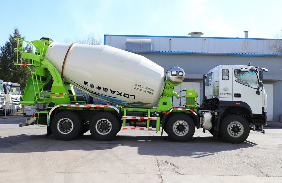 Mixer de marca china 8*4 camión de hormigón listo para mezclar 350hp Euro 6 manejo a mano izquierda